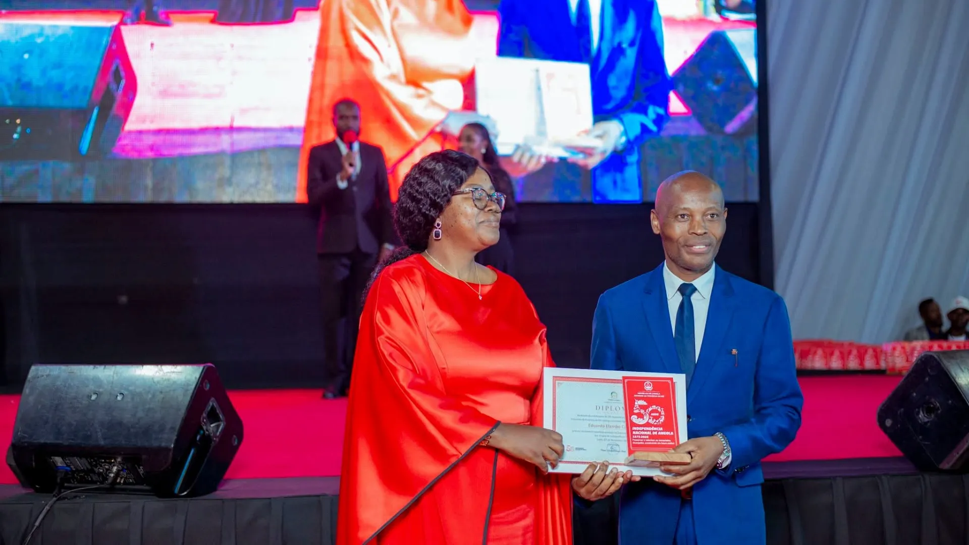 Bastonário da Ordem dos Enfermeiros de Angola homenageado no Bié